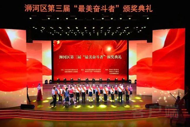 逃出上锁的现代房间3